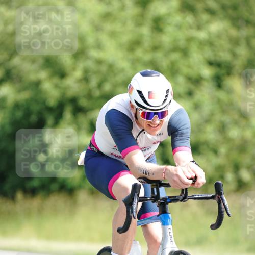 21.06.2026 - Viking Triathlon Michael Burmester http://msf.ph/oto/9886583 21.06.2026 11:27:19 Radfahren 44, 63, 74, 87, 94, 111, 154, 162, 163, 166, 227, 266, 275, 411, 417, 484, 522, 567, 649, 651, 665, 668 meine-sportfotos.de