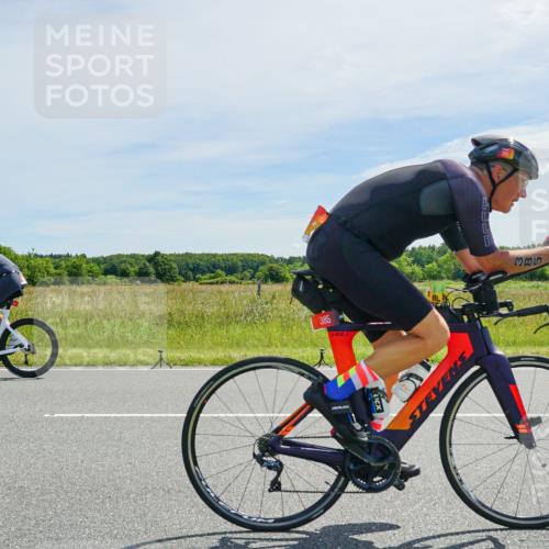 21.06.2026 - Viking Triathlon Michael Burmester http://msf.ph/oto/9886651 21.06.2026 11:50:36 Radfahren 33, 88, 92, 107, 151, 174, 229, 351, 376, 385, 414, 422, 512, 557, 574, 618, 641, 641 meine-sportfotos.de