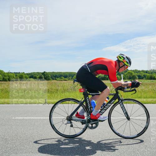 21.06.2026 - Viking Triathlon Michael Burmester http://msf.ph/oto/9886684 21.06.2026 11:50:54 Radfahren 88, 106, 106, 195, 512, 590, 641, 647, 647 meine-sportfotos.de