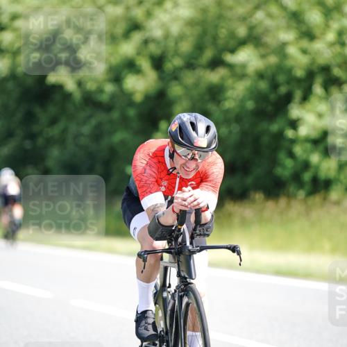 21.06.2026 - Viking Triathlon Michael Burmester http://msf.ph/oto/9886736 21.06.2026 11:29:56 Radfahren 34, 45, 125, 127, 150, 167, 188, 220, 300, 327, 333, 340, 356, 464, 519, 601, 615, 646, 656, 663 meine-sportfotos.de
