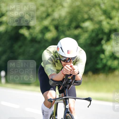 21.06.2026 - Viking Triathlon Michael Burmester http://msf.ph/oto/9886766 21.06.2026 11:29:58 Radfahren 27, 34, 45, 125, 127, 150, 167, 188, 220, 300, 327, 333, 340, 356, 464, 519, 601, 610, 615, 646, 656, 663 meine-sportfotos.de