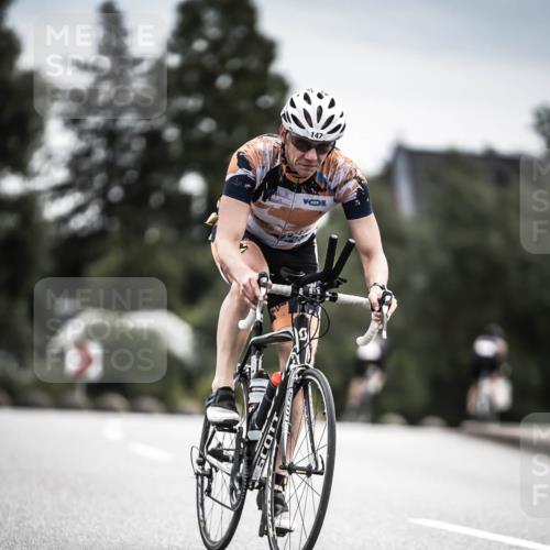 21.06.2026 - 29. Vierlanden-Triathlon H.Heesch http://msf.ph/oto/9886771 21.06.2026 10:42:26 Radfahren 5, 75, 147, 449 meine-sportfotos.de