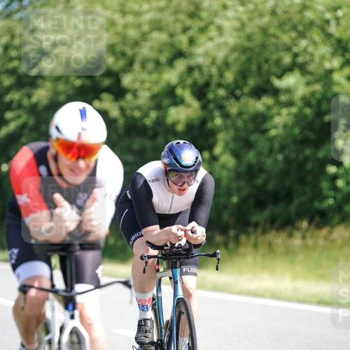 21.06.2026 - Viking Triathlon Michael Burmester http://msf.ph/oto/9886807 21.06.2026 11:30:01 Radfahren 27, 34, 45, 125, 127, 150, 167, 188, 220, 300, 327, 333, 340, 356, 464, 519, 601, 610, 615, 646, 647, 656, 663 meine-sportfotos.de