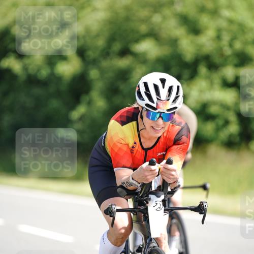 21.06.2026 - Viking Triathlon Michael Burmester http://msf.ph/oto/9886831 21.06.2026 11:30:03 Radfahren 27, 34, 45, 125, 127, 167, 188, 220, 300, 327, 333, 340, 356, 464, 519, 601, 610, 615, 646, 647, 656, 663 meine-sportfotos.de