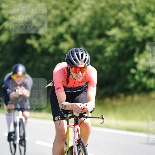 21.06.2026 - Viking Triathlon Michael Burmester http://msf.ph/oto/9886850 21.06.2026 11:30:04 Radfahren 27, 34, 45, 125, 127, 167, 188, 220, 300, 327, 333, 340, 356, 464, 519, 601, 610, 615, 646, 647, 656, 663 meine-sportfotos.de