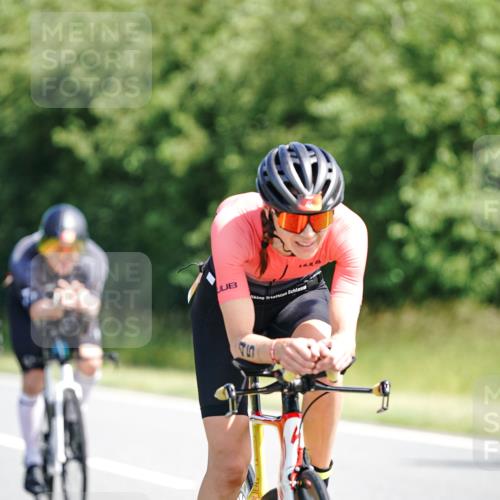 21.06.2026 - Viking Triathlon Michael Burmester http://msf.ph/oto/9886860 21.06.2026 11:30:04 Radfahren 27, 34, 45, 125, 127, 167, 188, 220, 300, 327, 333, 340, 356, 464, 519, 601, 610, 615, 646, 647, 656, 663 meine-sportfotos.de