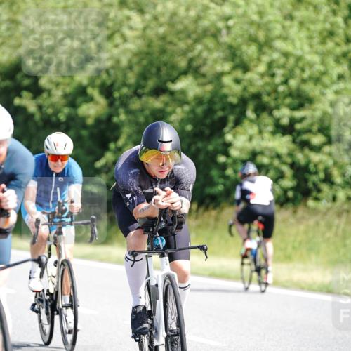 21.06.2026 - Viking Triathlon Michael Burmester http://msf.ph/oto/9886867 21.06.2026 11:30:05 Radfahren 27, 34, 45, 125, 127, 167, 188, 300, 327, 333, 340, 356, 601, 610, 615, 646, 647, 656, 663 meine-sportfotos.de