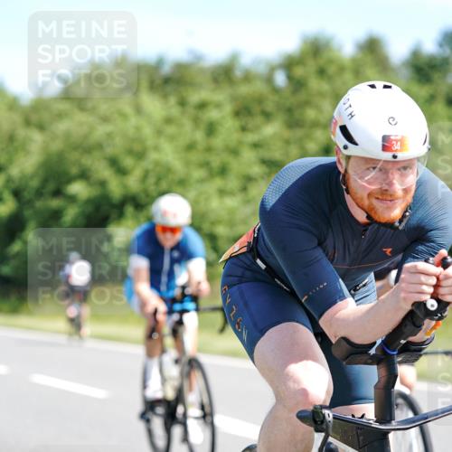 21.06.2026 - Viking Triathlon Michael Burmester http://msf.ph/oto/9886881 21.06.2026 11:30:06 Radfahren 27, 34, 45, 125, 127, 167, 188, 300, 327, 333, 340, 601, 610, 615, 646, 647, 656, 663 meine-sportfotos.de