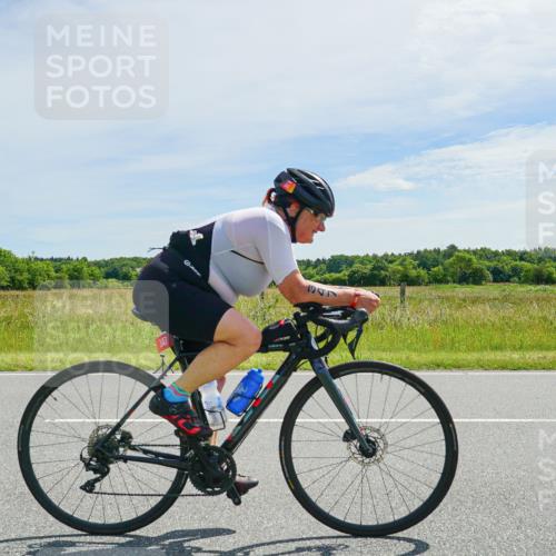 21.06.2026 - Viking Triathlon Michael Burmester http://msf.ph/oto/9886974 21.06.2026 11:54:12 Radfahren 62, 81, 143, 209, 309, 347, 354, 424, 448, 579, 662 meine-sportfotos.de