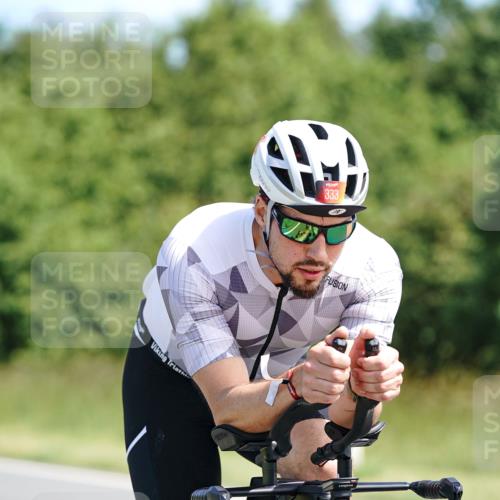 21.06.2026 - Viking Triathlon Michael Burmester http://msf.ph/oto/9886982 21.06.2026 11:30:14 Radfahren 27, 127, 188, 333, 405, 610, 615, 646, 647, 647, 656, 663 meine-sportfotos.de
