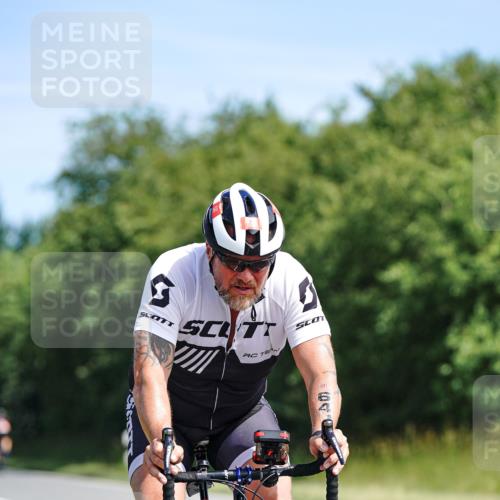 21.06.2026 - Viking Triathlon Michael Burmester http://msf.ph/oto/9887008 21.06.2026 11:30:20 Radfahren 27, 127, 175, 229, 333, 405, 610, 646, 647, 647 meine-sportfotos.de