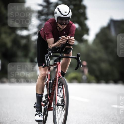 21.06.2026 - 29. Vierlanden-Triathlon H.Heesch http://msf.ph/oto/9887079 21.06.2026 10:43:04 Radfahren 122, 157, 273 meine-sportfotos.de