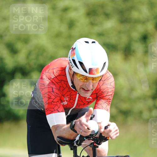 21.06.2026 - Viking Triathlon Michael Burmester http://msf.ph/oto/9887084 21.06.2026 11:30:38 Radfahren 152, 152, 175, 229, 296, 393, 405, 647 meine-sportfotos.de
