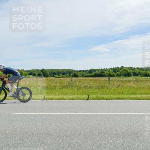 21.06.2026 - Viking Triathlon Michael Burmester http://msf.ph/oto/9887110 21.06.2026 11:54:57 Radfahren 2, 213, 213, 345, 399, 431, 443, 504, 632 meine-sportfotos.de