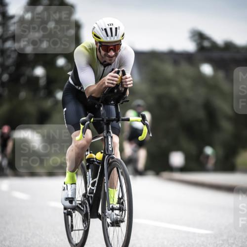 21.06.2026 - 29. Vierlanden-Triathlon H.Heesch http://msf.ph/oto/9887116 21.06.2026 10:43:06 Radfahren 19, 122, 157, 273 meine-sportfotos.de