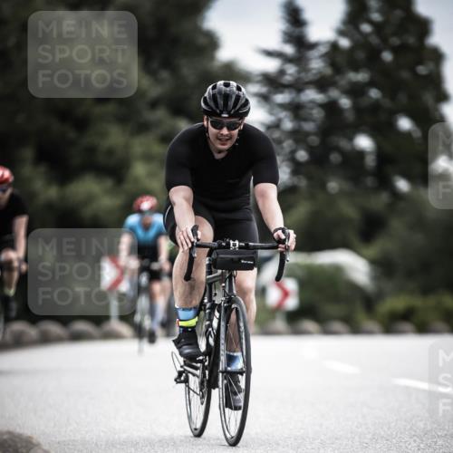 21.06.2026 - 29. Vierlanden-Triathlon H.Heesch http://msf.ph/oto/9887130 21.06.2026 10:43:12 Radfahren 19, 54, 167, 259, 260, 392, 443, 448, 467 meine-sportfotos.de