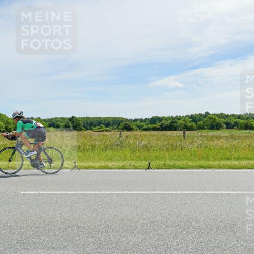 21.06.2026 - Viking Triathlon Michael Burmester http://msf.ph/oto/9887131 21.06.2026 11:55:14 Radfahren 183, 213, 342, 443, 443, 457, 609, 632, 666 meine-sportfotos.de