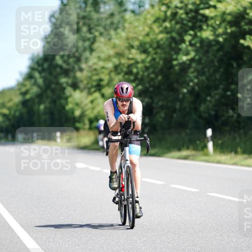 21.06.2026 - Viking Triathlon Michael Burmester http://msf.ph/oto/9887149 21.06.2026 11:31:01 Radfahren 104, 152, 393, 410, 489, 492, 493 meine-sportfotos.de