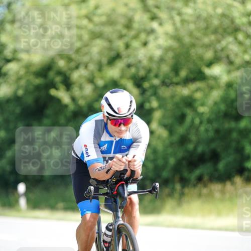 21.06.2026 - Viking Triathlon Michael Burmester http://msf.ph/oto/9887182 21.06.2026 11:31:48 Radfahren 14, 80, 88, 109, 156, 195, 206, 302, 325, 334, 379, 379, 383, 454, 461, 542, 579 meine-sportfotos.de