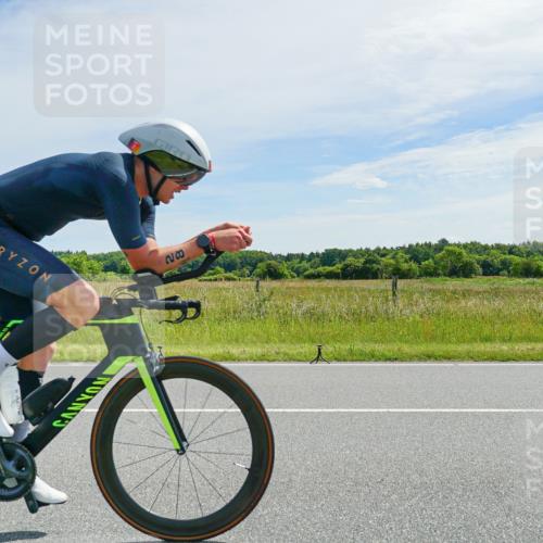21.06.2026 - Viking Triathlon Michael Burmester http://msf.ph/oto/9887200 21.06.2026 11:55:49 Radfahren 28, 49, 52, 133, 147, 147, 279, 324, 360, 505, 637, 650 meine-sportfotos.de