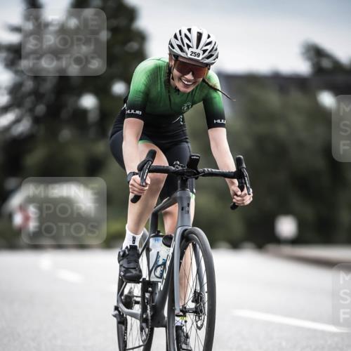 21.06.2026 - 29. Vierlanden-Triathlon H.Heesch http://msf.ph/oto/9887230 21.06.2026 10:43:16 Radfahren 19, 54, 96, 167, 259, 260, 392, 443, 447, 448, 467 meine-sportfotos.de