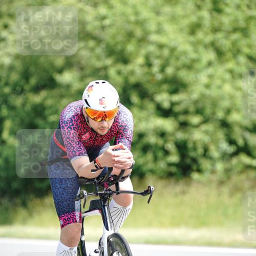 21.06.2026 - Viking Triathlon Michael Burmester http://msf.ph/oto/9887236 21.06.2026 11:32:27 Radfahren 22, 33, 114, 153, 168, 193, 351, 392, 398, 400, 447, 511, 530, 627, 636, 637, 666 meine-sportfotos.de