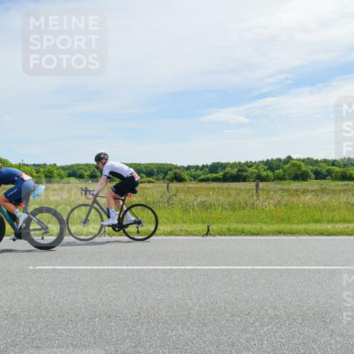21.06.2026 - Viking Triathlon Michael Burmester http://msf.ph/oto/9887265 21.06.2026 11:56:17 Radfahren 18, 131, 133, 341, 405, 432, 436, 439, 487, 506, 533, 533 meine-sportfotos.de