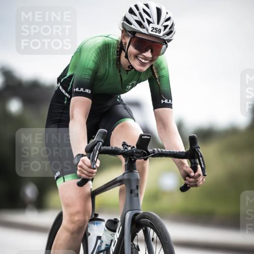 21.06.2026 - 29. Vierlanden-Triathlon H.Heesch http://msf.ph/oto/9887266 21.06.2026 10:43:17 Radfahren 19, 54, 96, 167, 259, 260, 392, 443, 447, 448, 467 meine-sportfotos.de