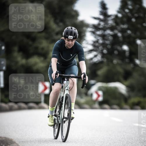 21.06.2026 - 29. Vierlanden-Triathlon H.Heesch http://msf.ph/oto/9887314 21.06.2026 10:43:36 Radfahren 103, 224, 230 meine-sportfotos.de
