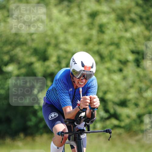 21.06.2026 - Viking Triathlon Michael Burmester http://msf.ph/oto/9887335 21.06.2026 11:32:53 Radfahren 69, 71, 107, 137, 151, 233, 243, 248, 274, 377, 398, 414, 415, 423, 452, 516, 550, 574, 627, 636, 637, 641 meine-sportfotos.de