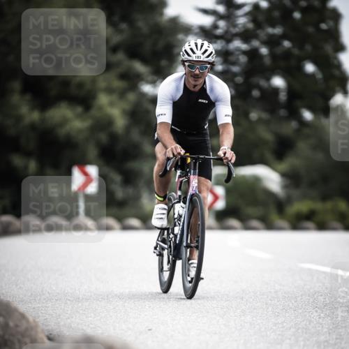 21.06.2026 - 29. Vierlanden-Triathlon H.Heesch http://msf.ph/oto/9887361 21.06.2026 10:43:39 Radfahren 103, 224, 230 meine-sportfotos.de
