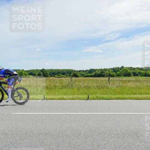 21.06.2026 - Viking Triathlon Michael Burmester http://msf.ph/oto/9887362 21.06.2026 11:57:25 Radfahren 25, 134, 137, 158, 190, 344, 369, 394, 449, 547, 575, 630 meine-sportfotos.de