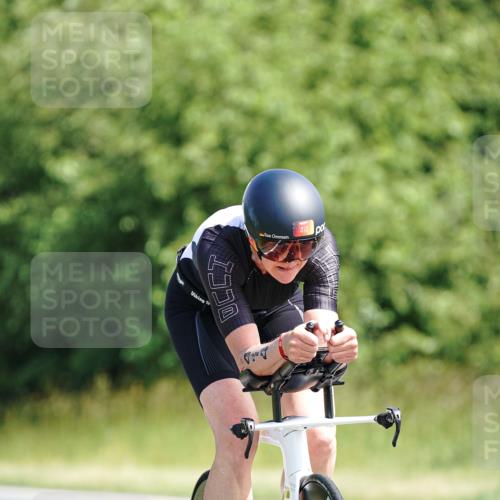 21.06.2026 - Viking Triathlon Michael Burmester http://msf.ph/oto/9887377 21.06.2026 11:33:02 Radfahren 69, 71, 107, 137, 233, 243, 265, 274, 377, 414, 421, 423, 452, 497, 516, 574 meine-sportfotos.de