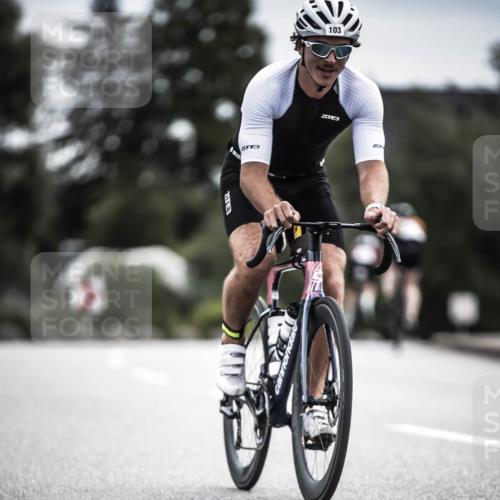 21.06.2026 - 29. Vierlanden-Triathlon H.Heesch http://msf.ph/oto/9887389 21.06.2026 10:43:40 Radfahren 103, 224, 230 meine-sportfotos.de