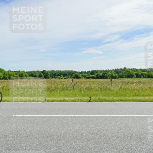 21.06.2026 - Viking Triathlon Michael Burmester http://msf.ph/oto/9887399 21.06.2026 11:58:04 Radfahren 54, 192, 275, 352, 430, 453, 523, 605, 667 meine-sportfotos.de