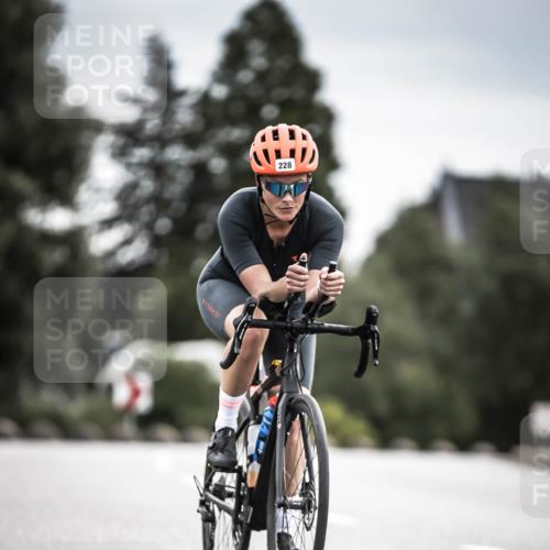 21.06.2026 - 29. Vierlanden-Triathlon H.Heesch http://msf.ph/oto/9887404 21.06.2026 10:44:03 Radfahren 109, 220, 228, 290, 357, 359 meine-sportfotos.de