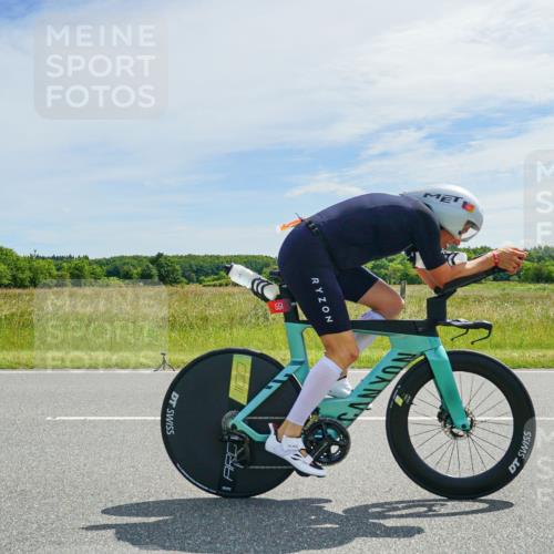 21.06.2026 - Viking Triathlon Michael Burmester http://msf.ph/oto/9887460 21.06.2026 11:58:51 Radfahren 31, 36, 105, 139, 208, 230, 230, 278, 310, 330, 358, 362, 371, 375, 551, 635, 635 meine-sportfotos.de