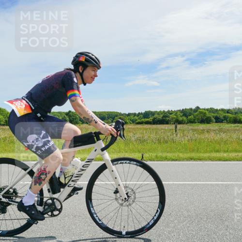 21.06.2026 - Viking Triathlon Michael Burmester http://msf.ph/oto/9887468 21.06.2026 11:58:53 Radfahren 31, 105, 139, 208, 230, 230, 310, 330, 358, 362, 371, 375, 551, 635, 635, 638 meine-sportfotos.de