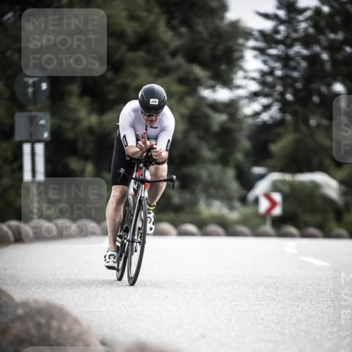 21.06.2026 - 29. Vierlanden-Triathlon H.Heesch http://msf.ph/oto/9887483 21.06.2026 10:44:08 Radfahren 50, 109, 135, 220, 245, 357, 359 meine-sportfotos.de