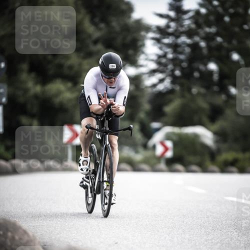 21.06.2026 - 29. Vierlanden-Triathlon H.Heesch http://msf.ph/oto/9887499 21.06.2026 10:44:08 Radfahren 50, 109, 135, 220, 245, 357, 359 meine-sportfotos.de