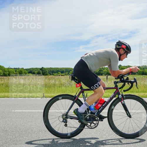 21.06.2026 - Viking Triathlon Michael Burmester http://msf.ph/oto/9887590 21.06.2026 12:00:41 Radfahren 42, 200, 285, 332, 404, 554, 568, 604, 617, 623, 639 meine-sportfotos.de