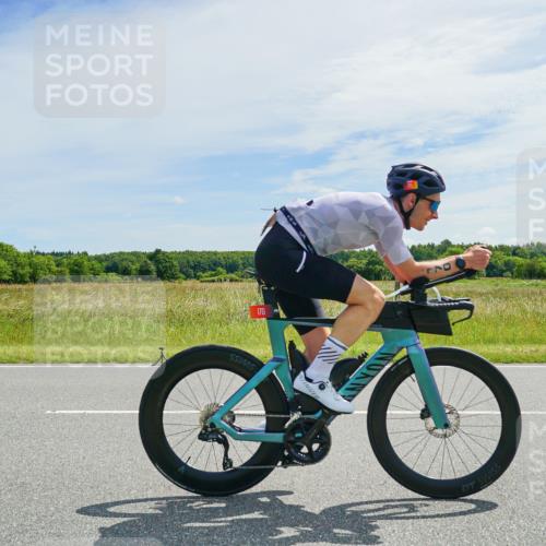 21.06.2026 - Viking Triathlon Michael Burmester http://msf.ph/oto/9887599 21.06.2026 12:01:01 Radfahren 30, 43, 82, 155, 170, 260, 260, 317, 323, 343, 366, 391, 548, 554 meine-sportfotos.de