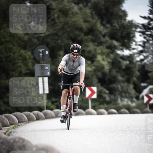 21.06.2026 - 29. Vierlanden-Triathlon H.Heesch http://msf.ph/oto/9887648 21.06.2026 10:44:49 Radfahren 34, 59, 121, 191, 261, 419, 452, 474 meine-sportfotos.de