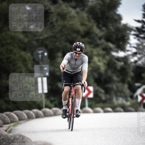 21.06.2026 - 29. Vierlanden-Triathlon H.Heesch http://msf.ph/oto/9887661 21.06.2026 10:44:49 Radfahren 34, 59, 121, 191, 261, 419, 452, 474 meine-sportfotos.de