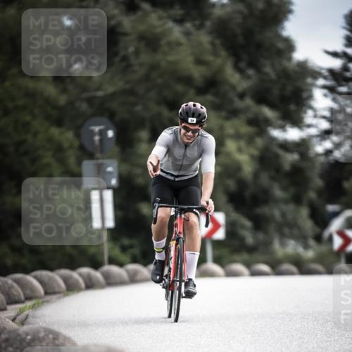 21.06.2026 - 29. Vierlanden-Triathlon H.Heesch http://msf.ph/oto/9887663 21.06.2026 10:44:50 Radfahren 34, 59, 191, 419, 452, 474 meine-sportfotos.de
