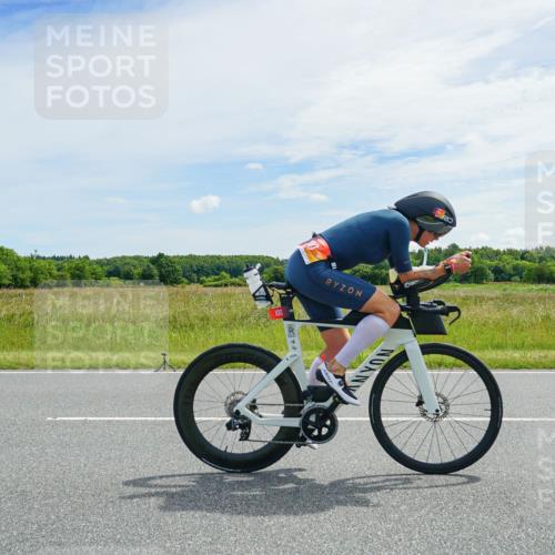 21.06.2026 - Viking Triathlon Michael Burmester http://msf.ph/oto/9887674 21.06.2026 12:02:46 Radfahren 17, 46, 57, 100, 119, 144, 169, 280, 395, 425, 445, 527, 561, 661 meine-sportfotos.de