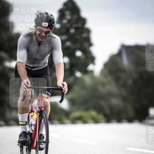 21.06.2026 - 29. Vierlanden-Triathlon H.Heesch http://msf.ph/oto/9887702 21.06.2026 10:44:51 Radfahren 34, 59, 191, 419, 452 meine-sportfotos.de