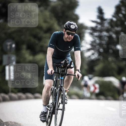 21.06.2026 - 29. Vierlanden-Triathlon H.Heesch http://msf.ph/oto/9887706 21.06.2026 10:45:06 Radfahren 88, 104, 257 meine-sportfotos.de