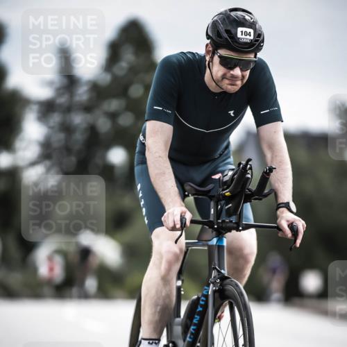 21.06.2026 - 29. Vierlanden-Triathlon H.Heesch http://msf.ph/oto/9887724 21.06.2026 10:45:06 Radfahren 88, 104, 257 meine-sportfotos.de