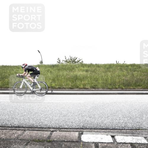21.06.2026 - 29. Vierlanden-Triathlon H.Heesch http://msf.ph/oto/9895618 21.06.2026 09:45:36 Radfahren 20, 128, 176 meine-sportfotos.de